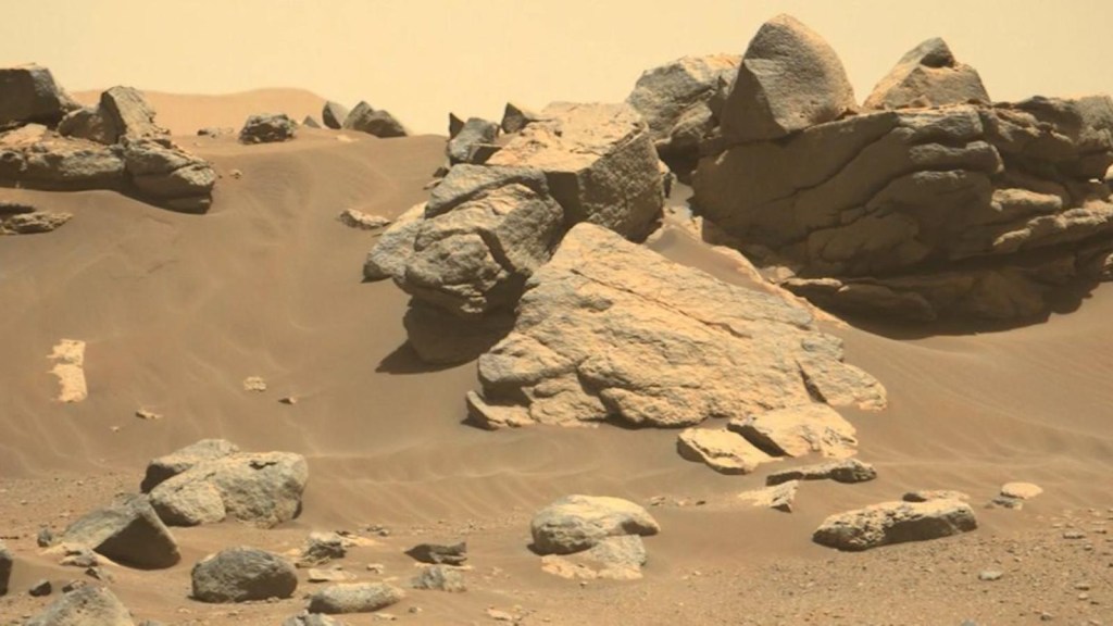 It looks like a rocky desert in Arizona, but it's on Mars