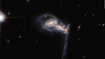 Así luce un singular sistema de galaxias en "pelea"