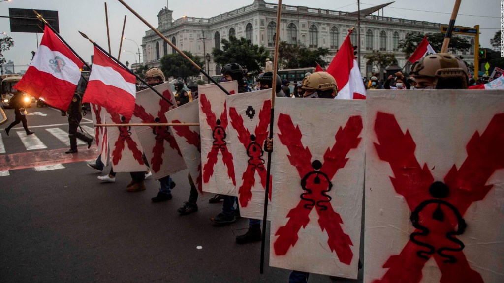 Perú: miles marchan en contra de Castillo