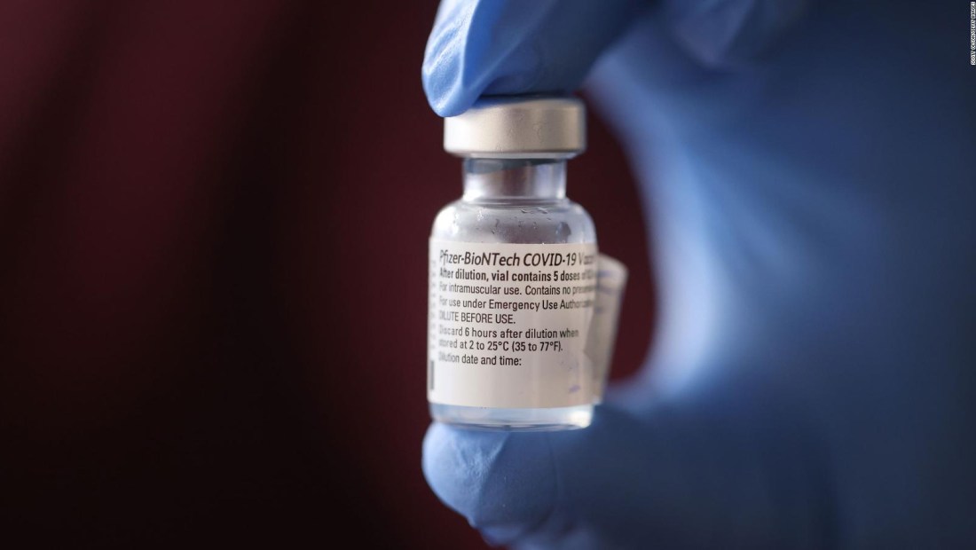 Empresas intensifican exigencia de vacunas a empleados