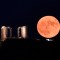 Luna llena deslumbra en Grecia