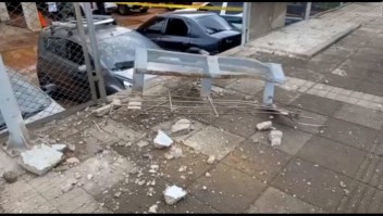Detonan explosivo frente a estación policial en Colombia
