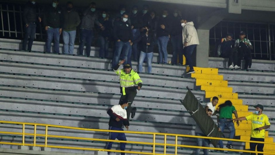 Disturbios en el estadio El Campín de Bogotá