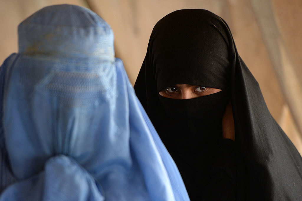 Ropa que usan 2025 las mujeres arabes