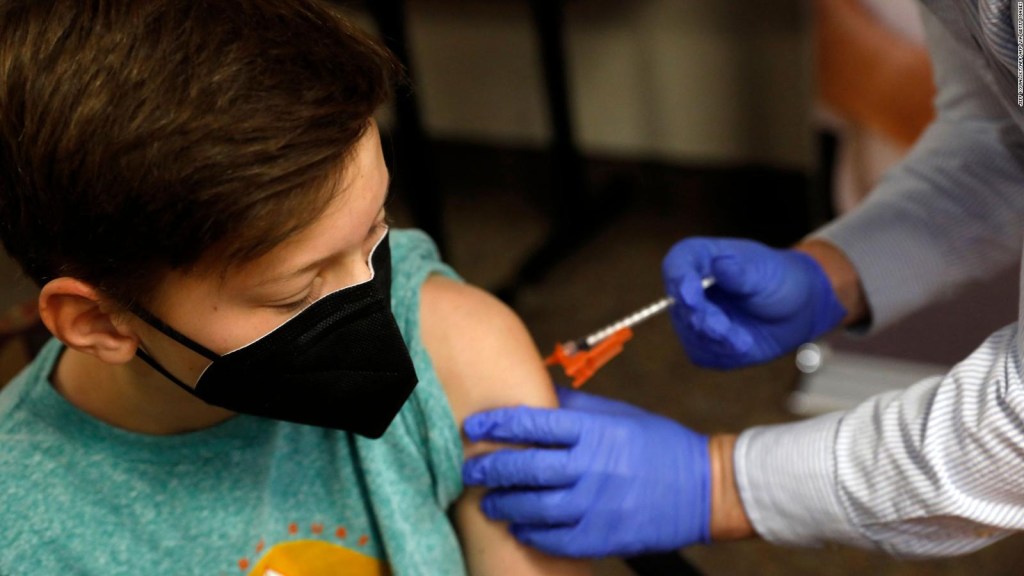 El Salvador vacuna niños