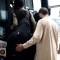 Obligan a mujeres afganas a casarse para salir del país
