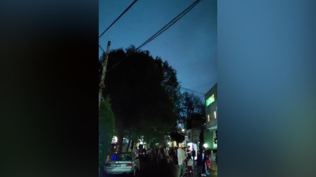 Esto explica las extrañas luces en el sismo en México