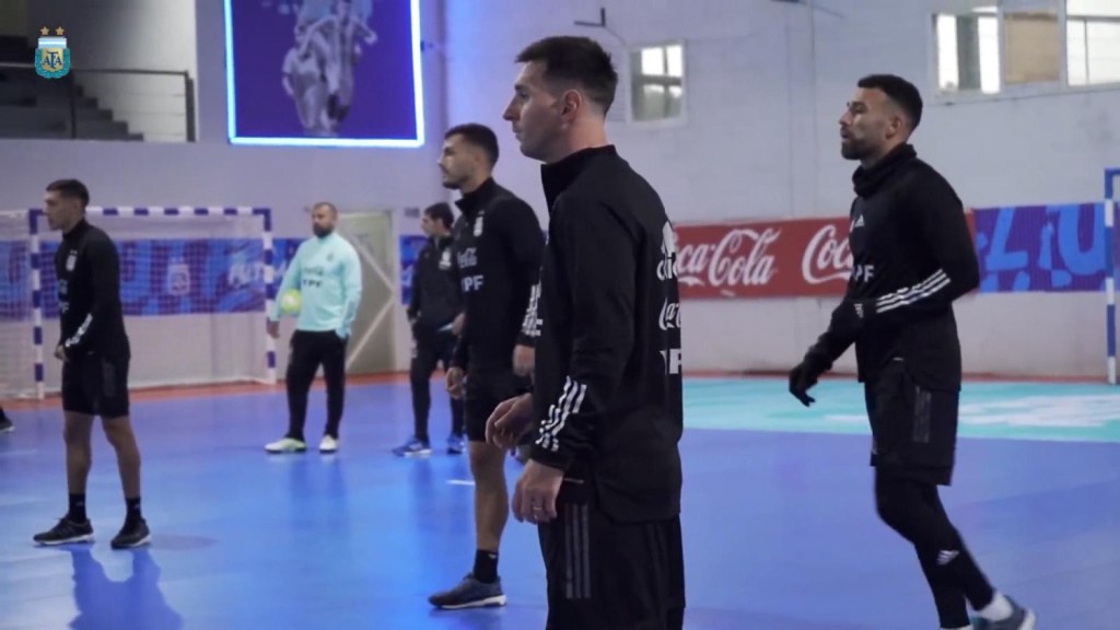 Fútbol sala para Messi y Argentina antes de enfrentar a Bolivia