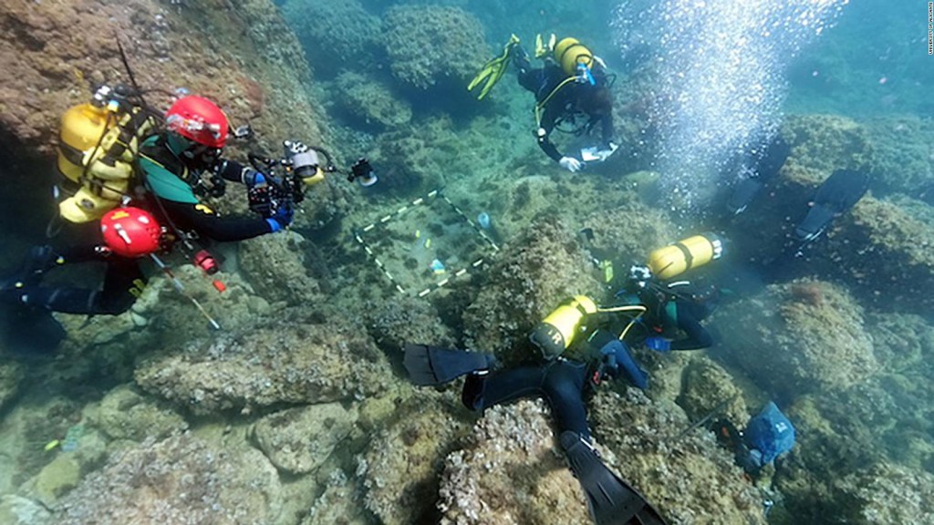 Divers find Roman coins off the coast of Spain