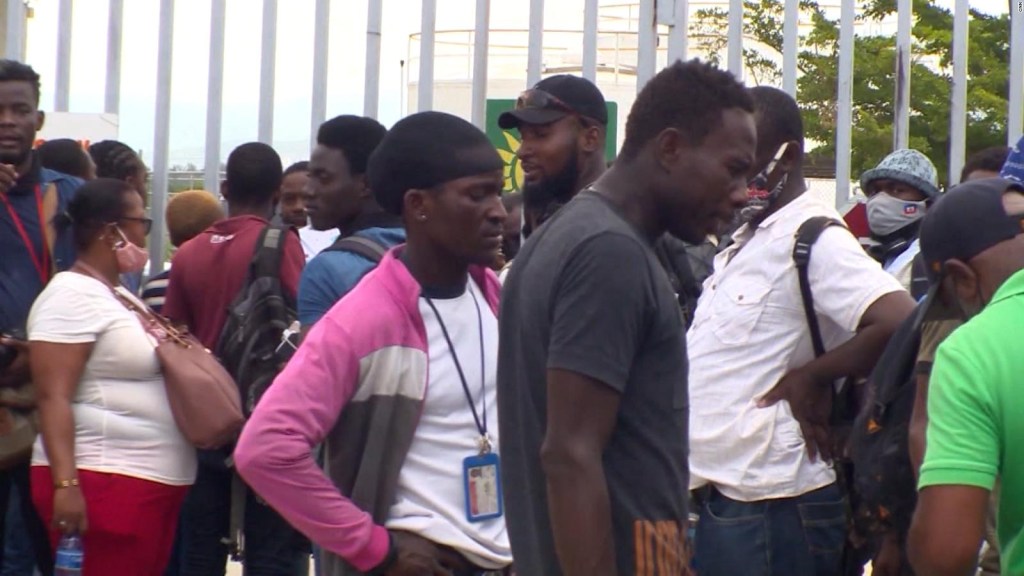 Haitianos deportados por EE.UU: Nos trataron como presos