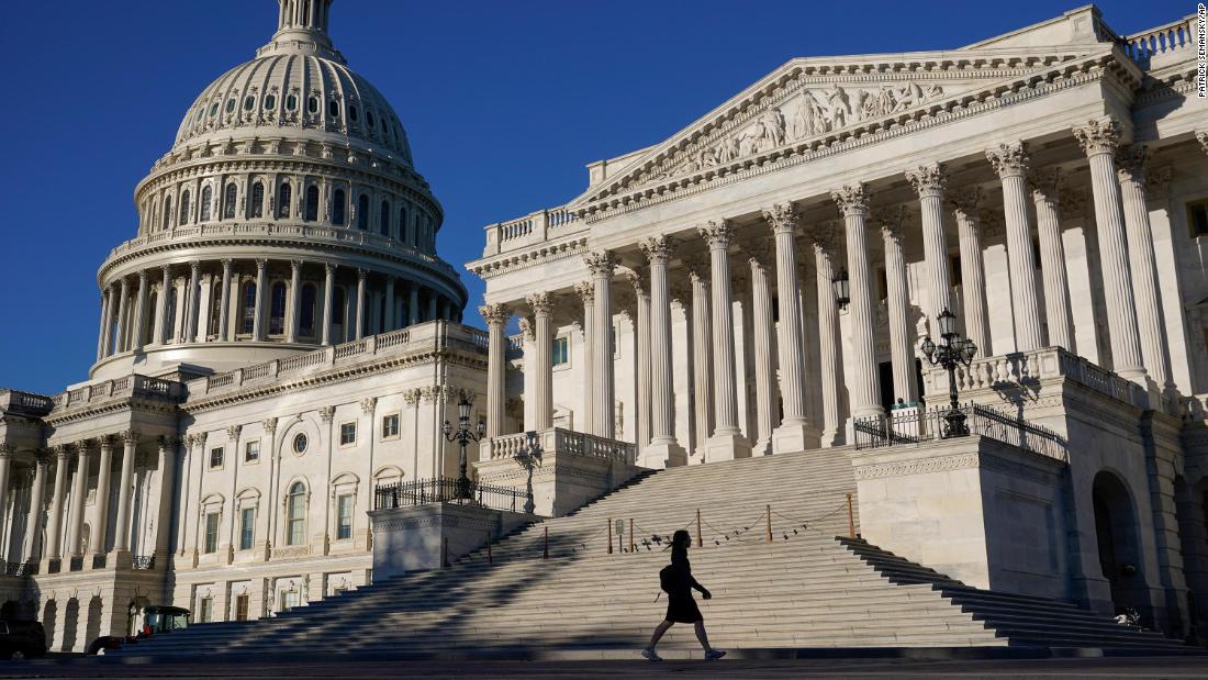 El Congreso de EE.UU. aprueba un proyecto de ley de financiación para evitar el cierre del gobierno