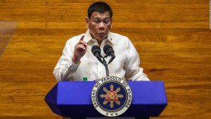 Duterte levanta las sospechas de sus rivales al buscar la vicepresidencia en 2022