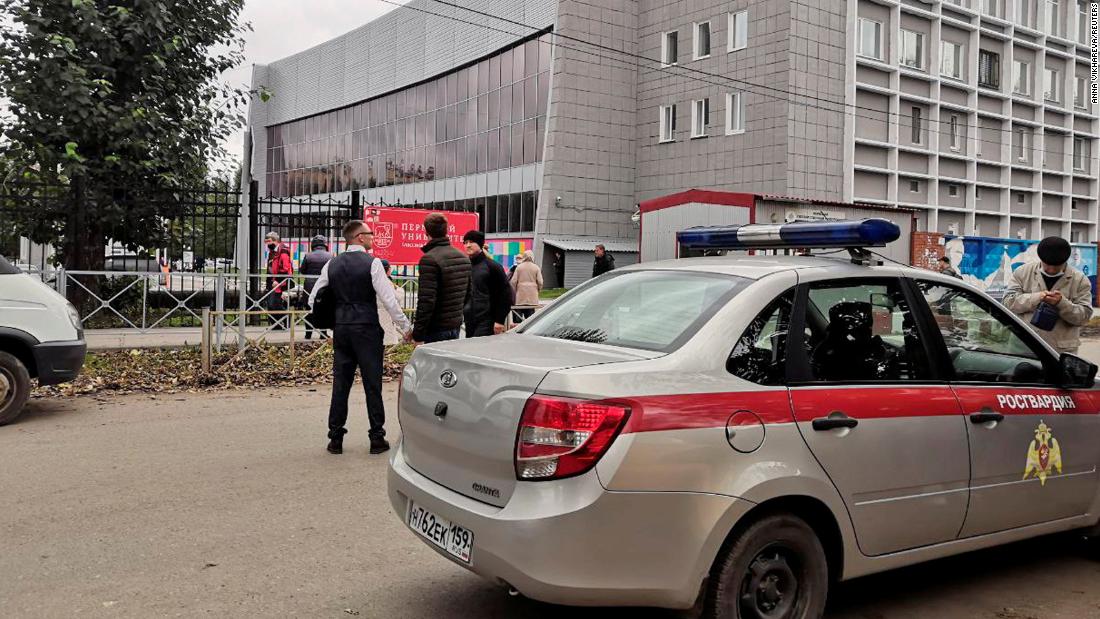 Photo of Na Permskej univerzite v Rusku zahynulo najmenej osem ľudí a mnoho ďalších je zranených