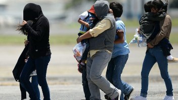 México localiza a 197 niños migrantes que viajaban solos