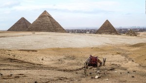 Artistas muestran las pirámides de Giza como nunca antes