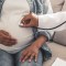 Covid-19 complica embarazos y partos, dicen dos estudios