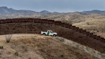 EE.UU. registra récord de detenciones en frontera sur