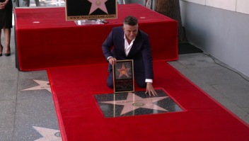 Alejandro Sanz recibe una estrella en el Paseo de la Fama