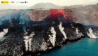Drones capturan lava caliente derramándose en el mar