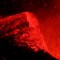 Ola de lava gigante rompe contra el volcán en La Palma