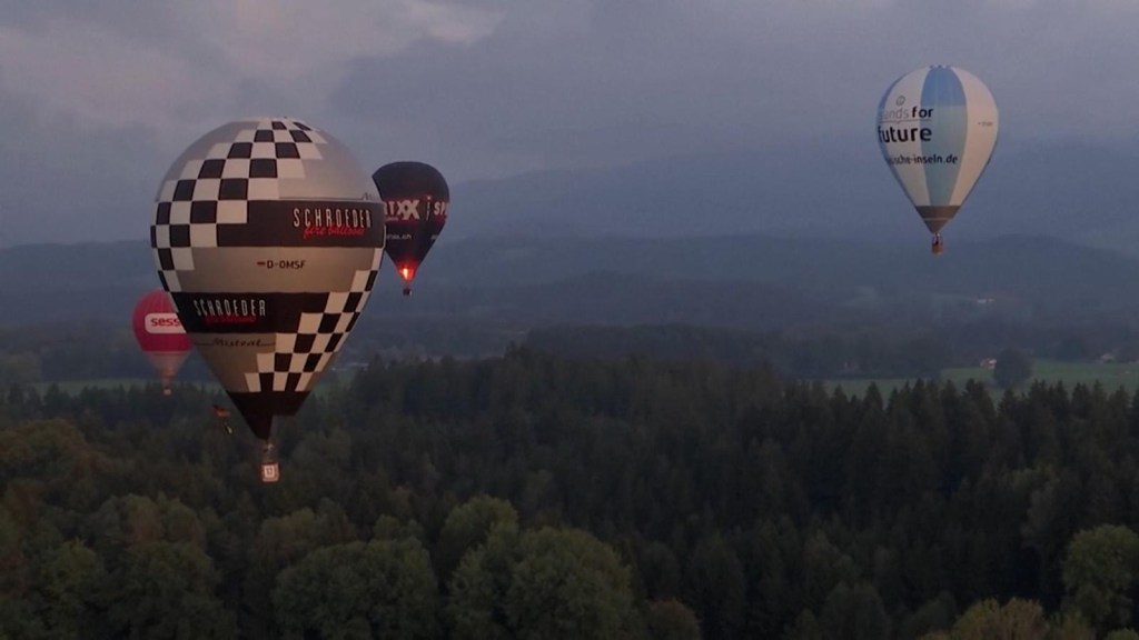 Torneo de globos aerostáticos deja imágenes pintorescas