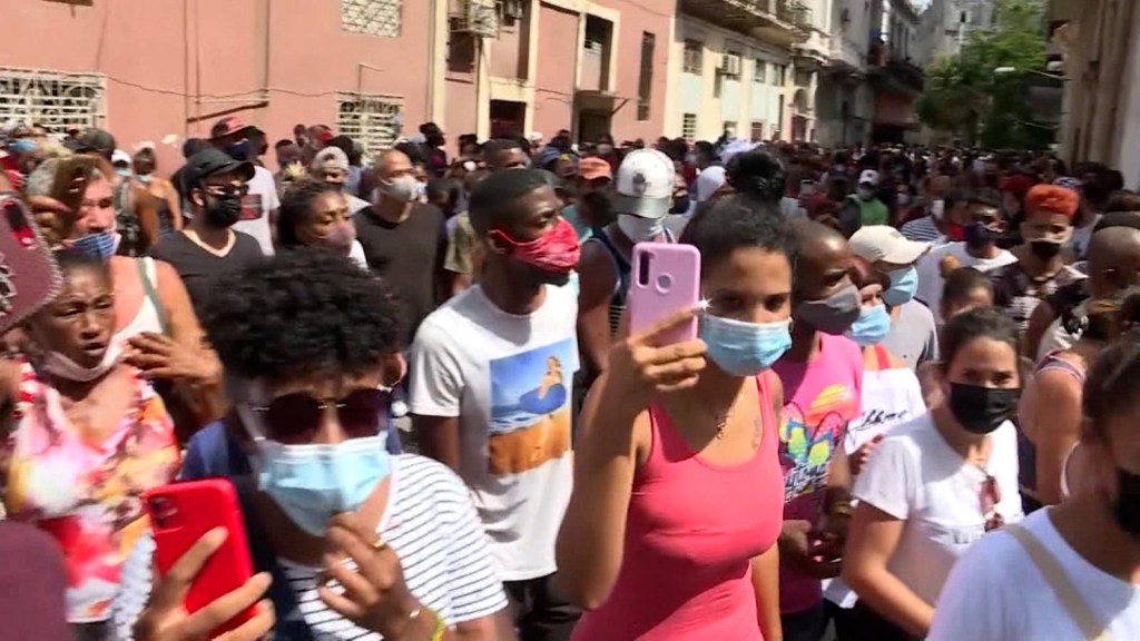 Líder social cuenta lo difícil de manifestarse en Cuba