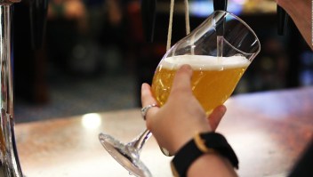 Estudio en heces revelaría los inicios del consumo de cerveza