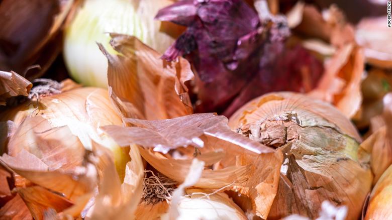 If you do not know where your onions are coming from, discard them to prevent Salmonella, says CDC