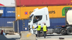 Déficit de camioneros en España podría causar retrasos de abastecimiento