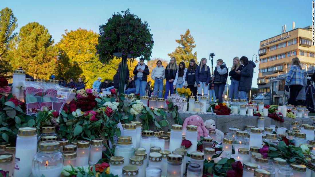 El recuerdo para las víctimas del ataque en Noruega