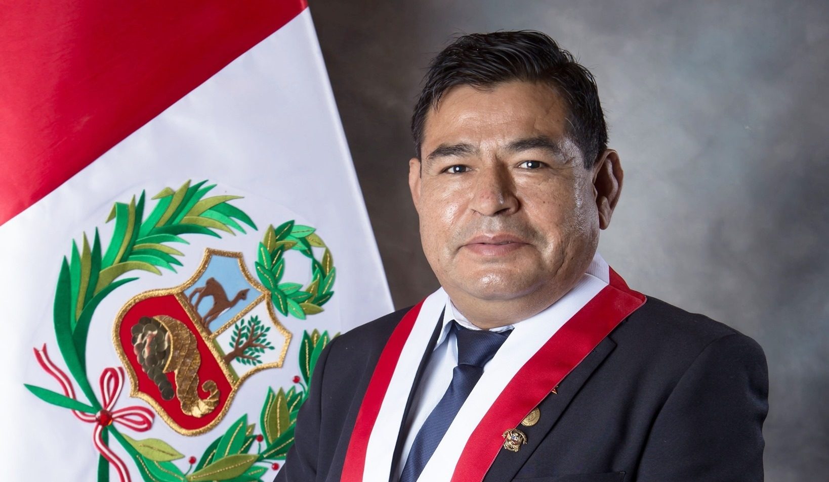 peruvian-congressman-fernando-herrera-dies-during-a-debate-archyworldys