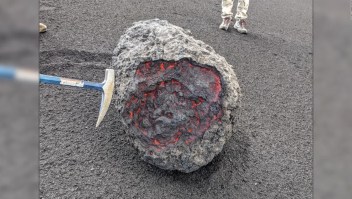Mira el interior de las bombas de lava del volcán Cumbre Vieja