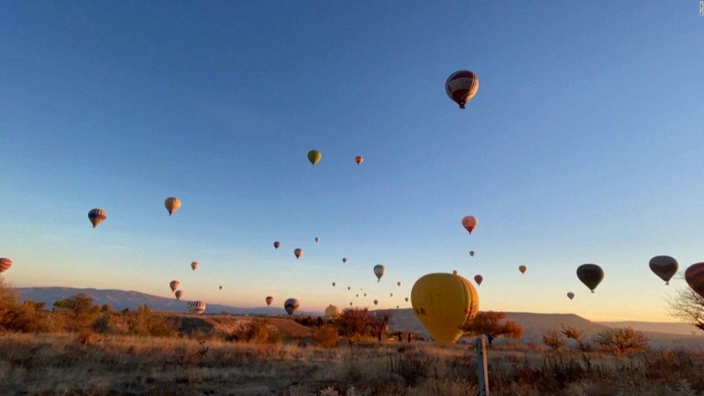 Balloon dance in the sky of Cappadocia, Turkey