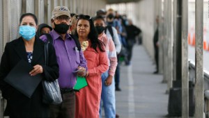 Mexicanos aprovechan apertura de EE.UU. para 'shopping'