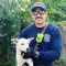 Así rescatan bomberos de California a un perro atrapado