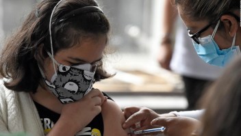 México abre vacunación a menores de 15 a 17 años