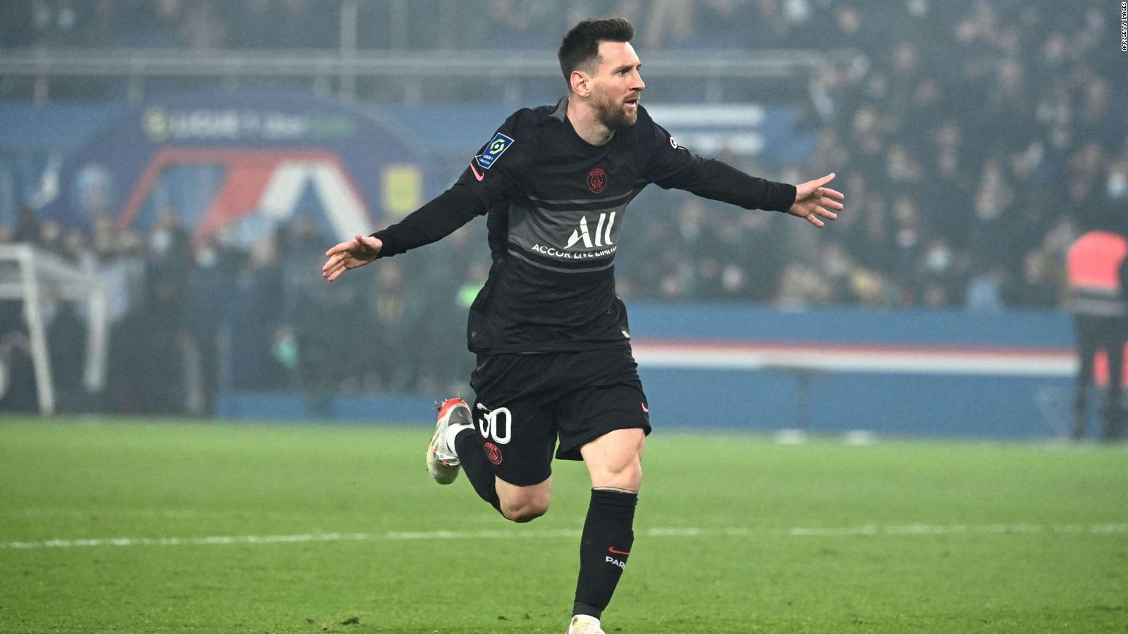 Messi rompió el maleficio del gol en la Ligue 1 con el PSG | Video | CNN