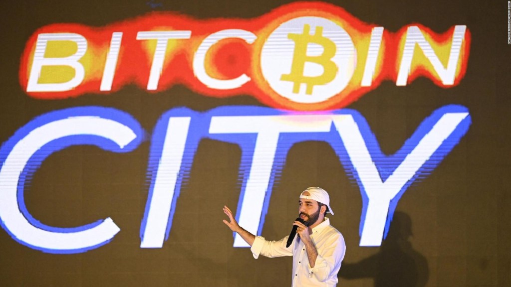 El Salvador planea la primera "ciudad bitcoin" del mundo