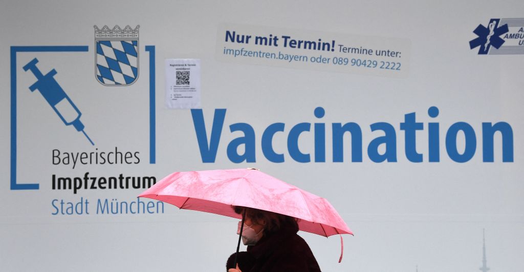 The German Minister of Health calls on all to be vaccinated so that they do not die
