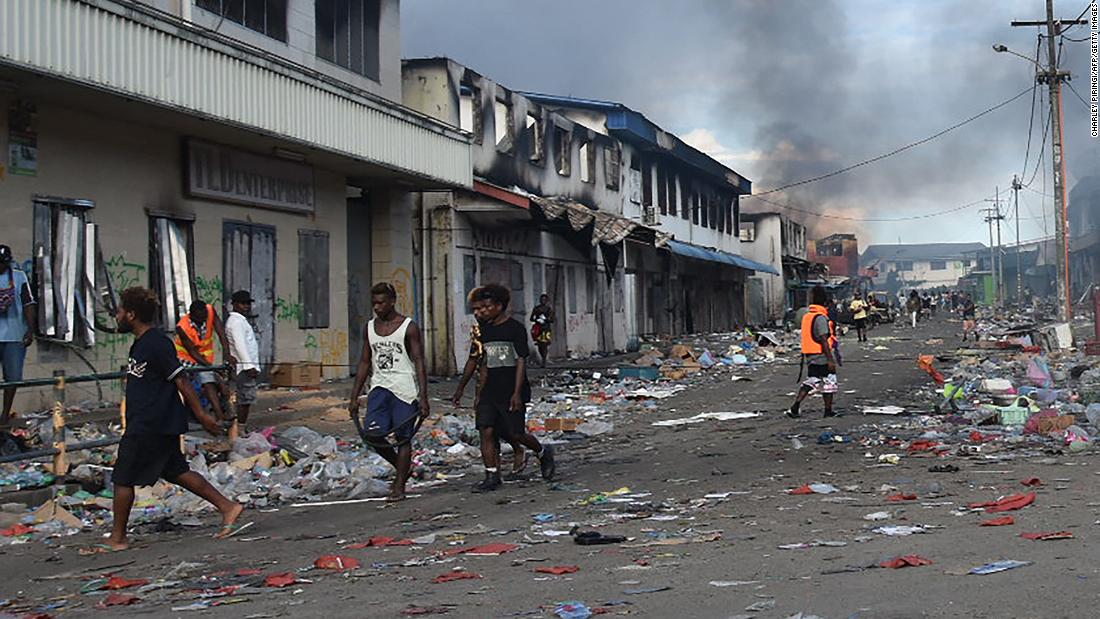 Uredelighed Svin vaskepulver Hallan tres cuerpos quemados en Islas Salomón tras violentas protestas