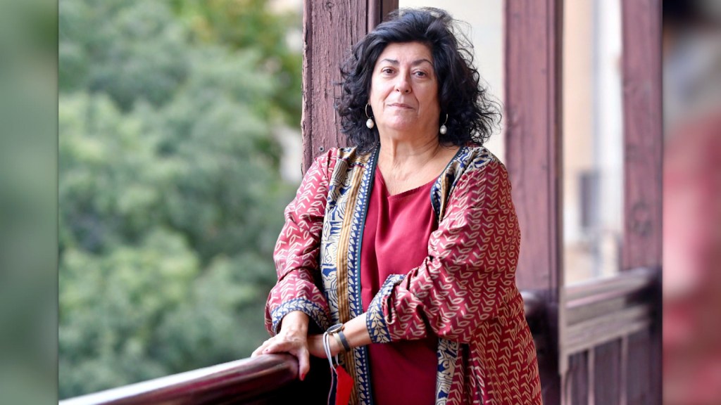 La escritora española Almudena Grandes muere a los 61 años