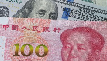 El yuan, moneda china, tiene un mejor año que el dólar