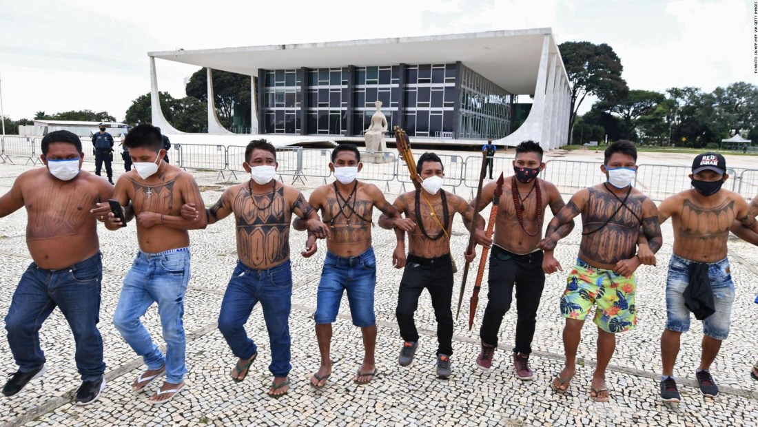 Denuncian a policía paraguaya por desalojo de indígenas
