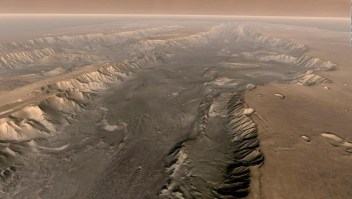 Descubren cantidades significativas de agua en Marte