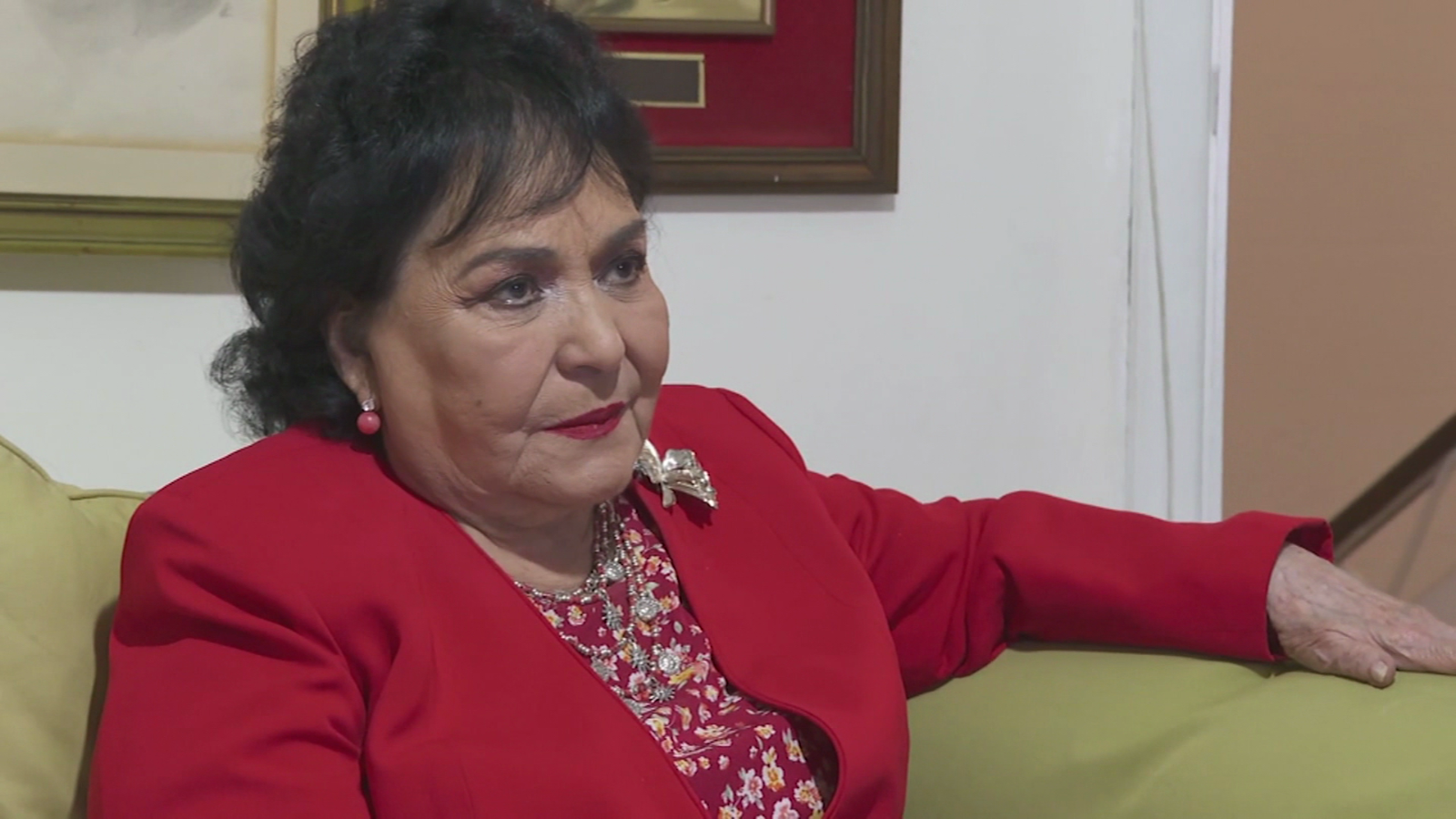 Carmen Salinas is honored by the Chivas de Guadalajara - The Limited Times