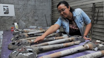 Descubren altar azteca con restos humanos en Ciudad de México