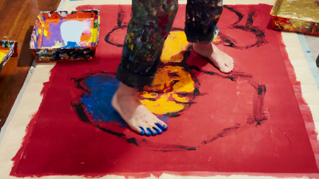 Daniel Pontet, un artista que pinta la música con sus pies en Art Basel