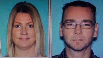 Policía pide ayuda para localizar a los padres del sospechoso del tiroteo de Michigan