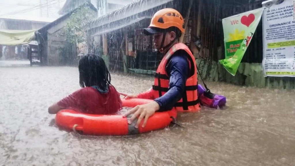 They took shelter in a cave to face a typhoon in the Philippines