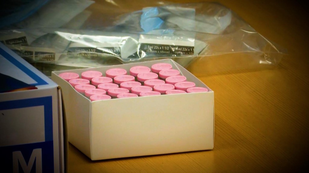 EE.UU.: autorizan píldora oral de Pfizer contra covid-19